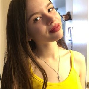 Meet your Posher, Breanna